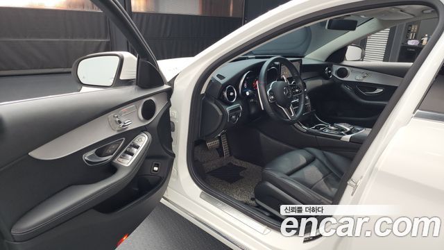 Mercedes-Benz C-Class C200 Avantgarde