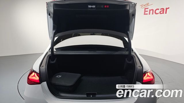 Mercedes-Benz E-Class AMG E53e 4MATIC+