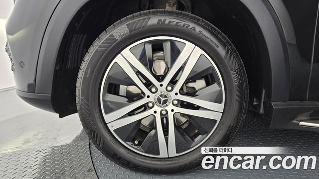 Mercedes-Benz GLE-Class GLE300d 4MATIC
