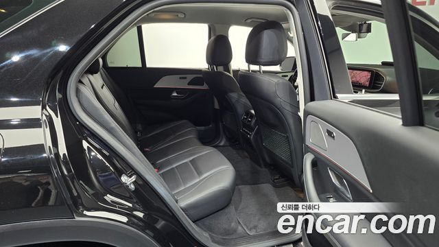 Mercedes-Benz GLE-Class GLE300d 4MATIC