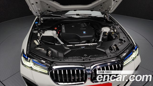 BMW 5-Series 530i M Sport Package