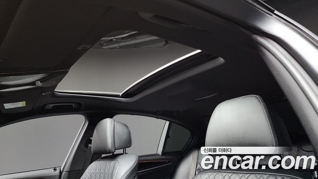 BMW 5-Series 530i M Sport Package