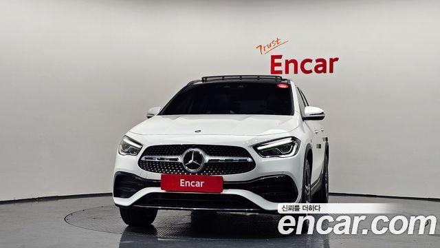 Mercedes-Benz GLA-Class GLA250 4MATIC