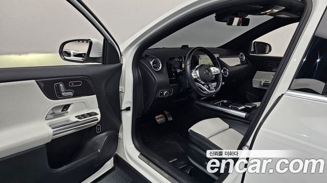 Mercedes-Benz GLA-Class GLA250 4MATIC