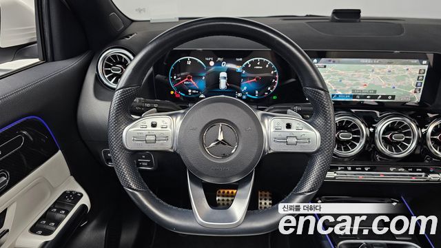 Mercedes-Benz GLA-Class GLA250 4MATIC