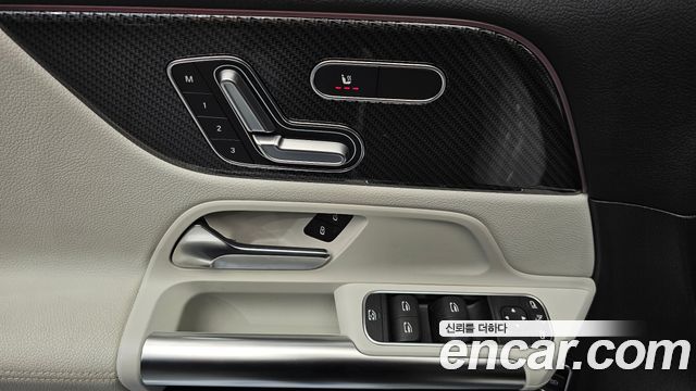 Mercedes-Benz GLA-Class GLA250 4MATIC