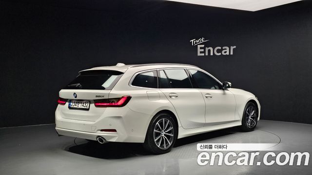 BMW 3-Series 320i Touring