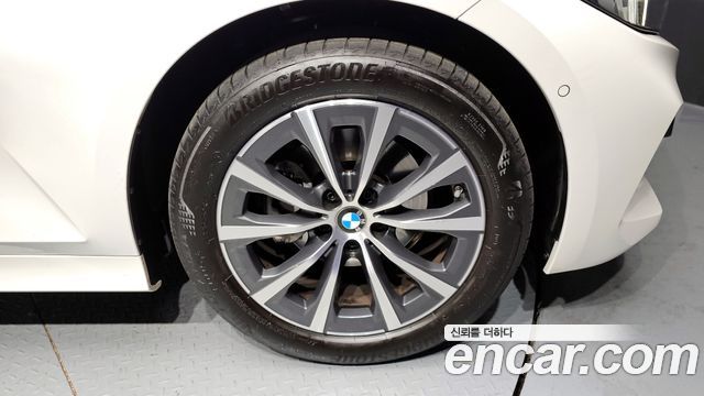 BMW 3-Series 320i Touring