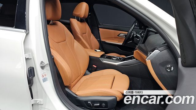BMW 3-Series 320i Touring