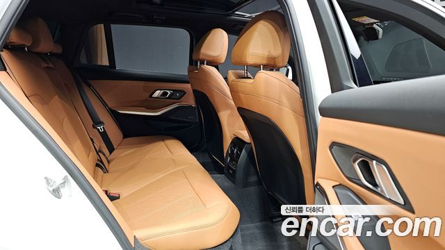 BMW 3-Series 320i Touring