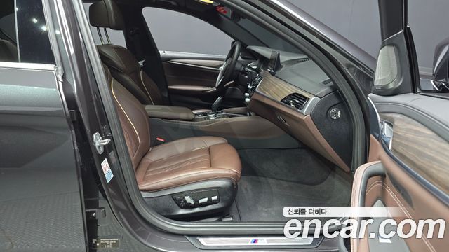 BMW 5-Series 520i M Sport