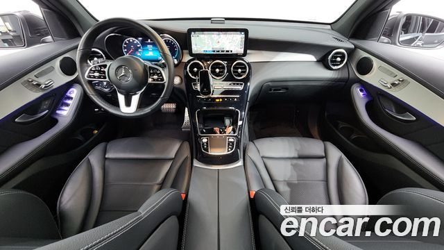 Mercedes-Benz GLC-Class GLC300e 4MATIC