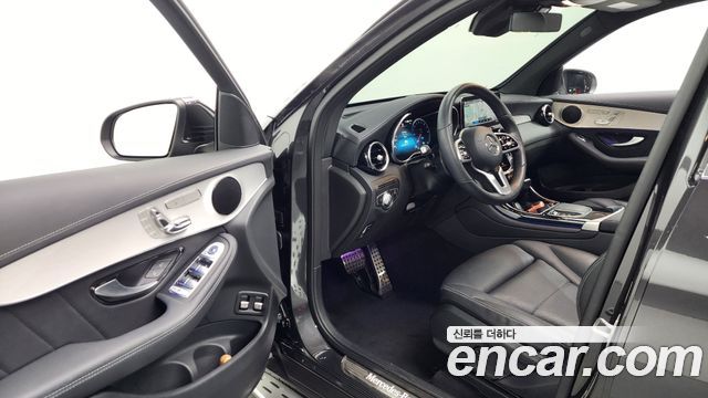Mercedes-Benz GLC-Class GLC300e 4MATIC