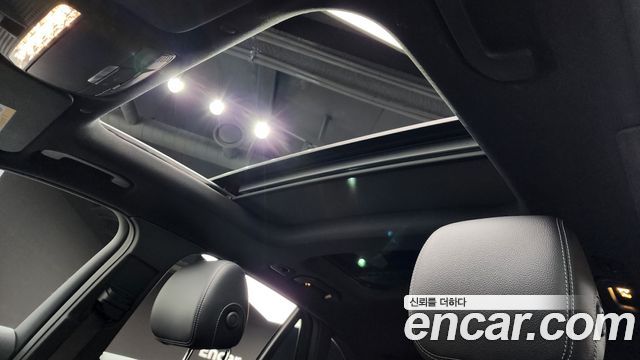 Mercedes-Benz GLC-Class GLC300e 4MATIC