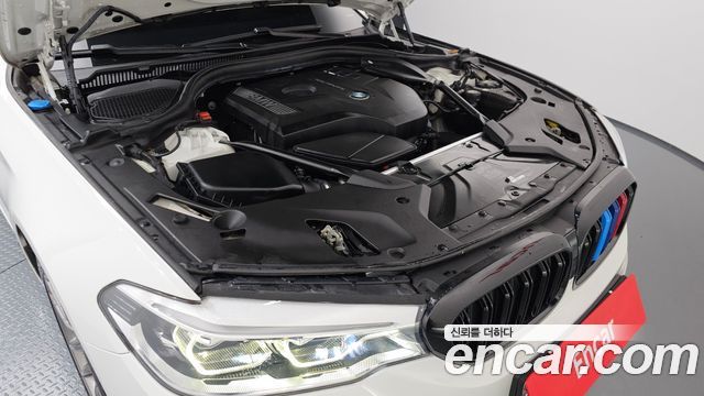 BMW 5-Series 530i M Sport Package