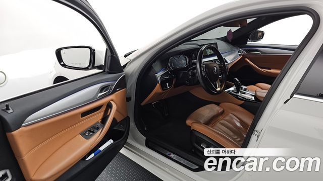 BMW 5-Series 530i M Sport Package