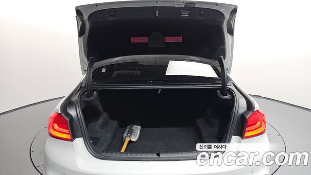 BMW 5-Series 530i M Sport Package