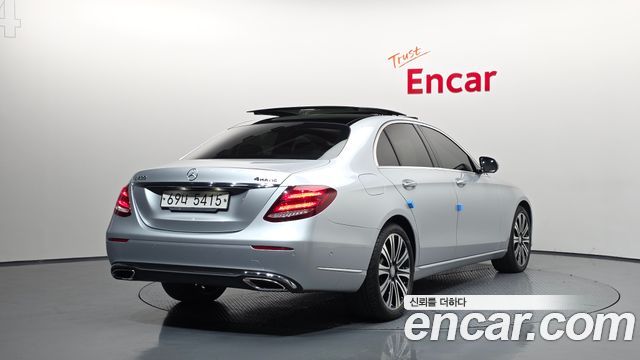 Mercedes-Benz E-Class E400 4MATIC Exclusive