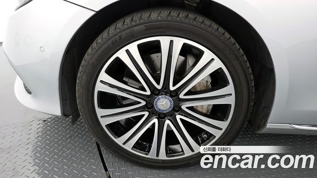 Mercedes-Benz E-Class E400 4MATIC Exclusive