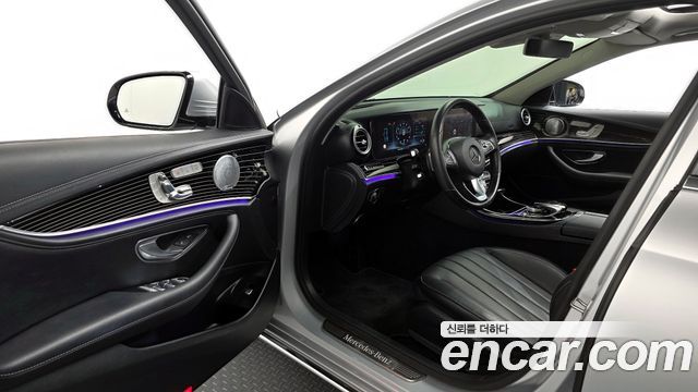 Mercedes-Benz E-Class E400 4MATIC Exclusive