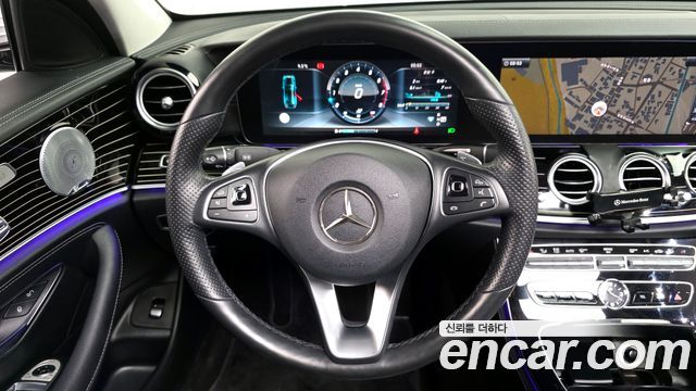Mercedes-Benz E-Class E400 4MATIC Exclusive
