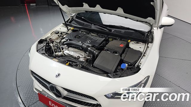 Mercedes-Benz CLA-Class CLA250 4MATIC