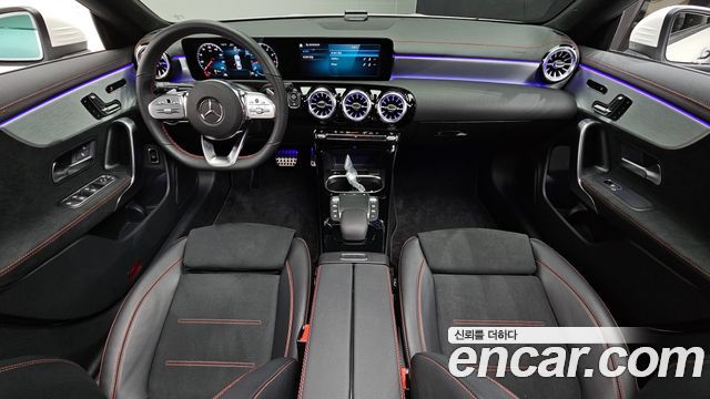 Mercedes-Benz CLA-Class CLA250 4MATIC