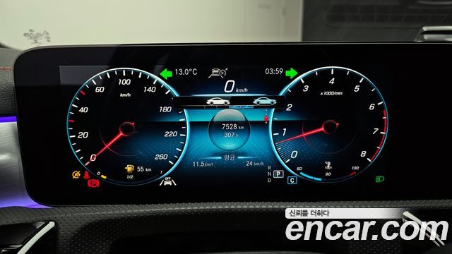 Mercedes-Benz CLA-Class CLA250 4MATIC