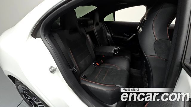 Mercedes-Benz CLA-Class CLA250 4MATIC