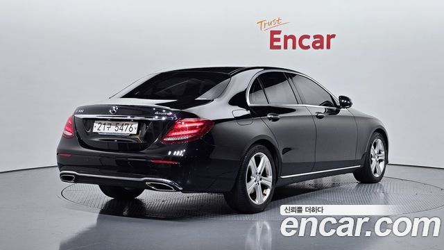 Mercedes-Benz E-Class E200 Avantgarde