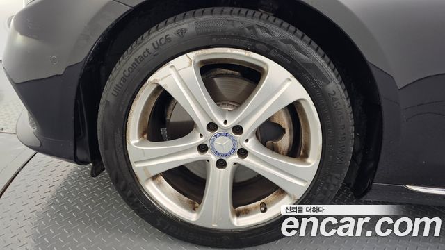 Mercedes-Benz E-Class E200 Avantgarde