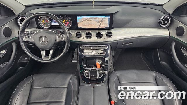 Mercedes-Benz E-Class E200 Avantgarde