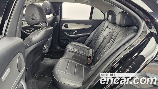 Mercedes-Benz E-Class E200 Avantgarde