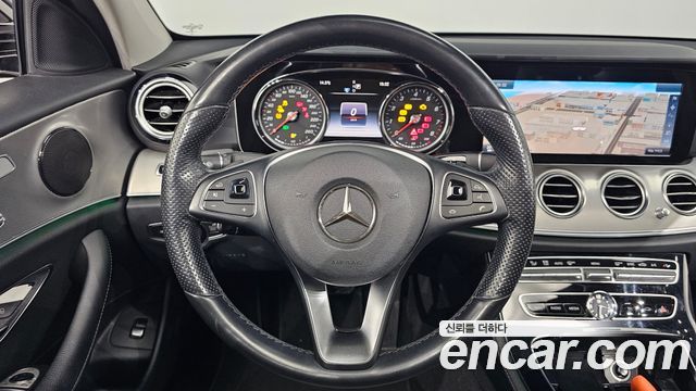 Mercedes-Benz E-Class E200 Avantgarde