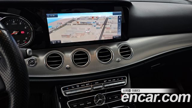 Mercedes-Benz E-Class E200 Avantgarde