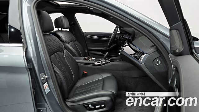 BMW 5-Series 530e M Sport