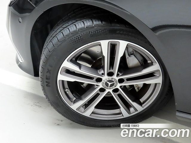 Mercedes-Benz E-Class E350 4MATIC Avantgarde