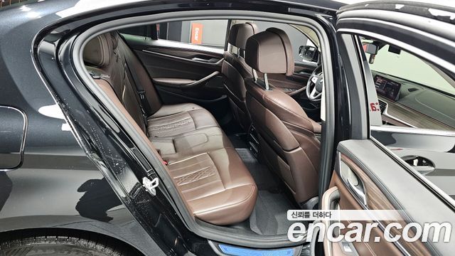 BMW 5-Series 530i Luxury Plus