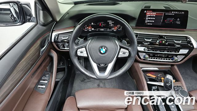 BMW 5-Series 530i Luxury Plus
