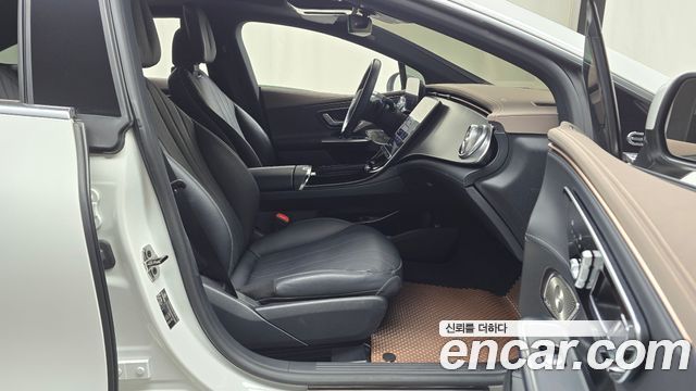 Mercedes-Benz EQE EQE350+