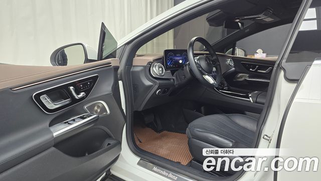 Mercedes-Benz EQE EQE350+