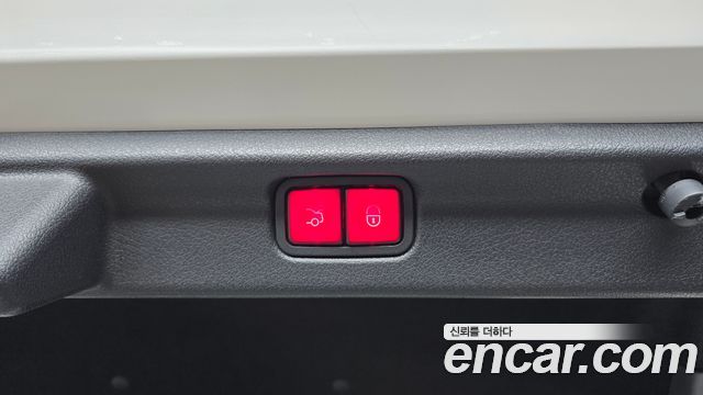 Mercedes-Benz EQE EQE350+