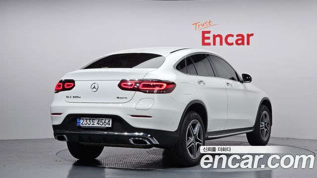 Mercedes-Benz GLC-Class GLC300e 4MATIC Coupe