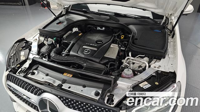 Mercedes-Benz GLC-Class GLC300e 4MATIC Coupe