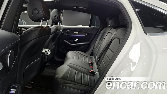 Mercedes-Benz GLC-Class GLC300e 4MATIC Coupe