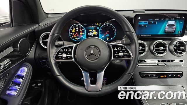 Mercedes-Benz GLC-Class GLC300e 4MATIC Coupe
