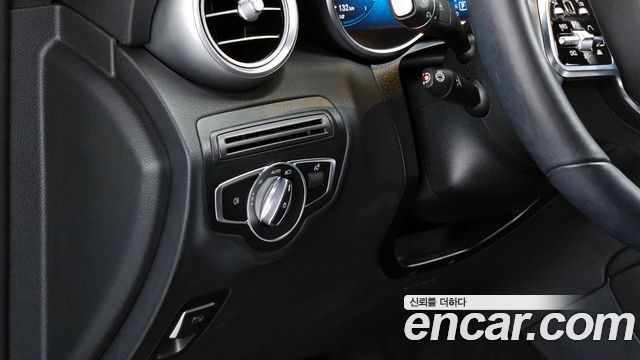 Mercedes-Benz GLC-Class GLC300e 4MATIC Coupe