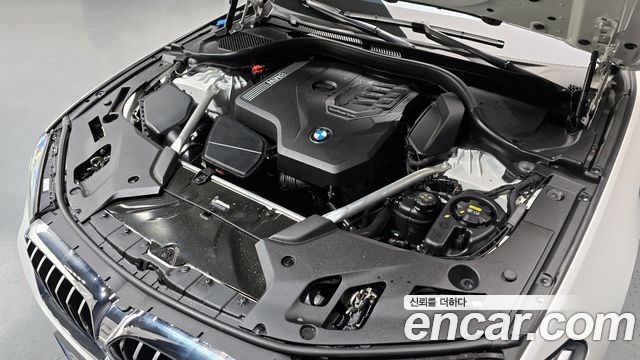 BMW 5-Series 530i xDrive M Sport Package