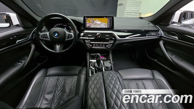 BMW 5-Series 530i xDrive M Sport Package