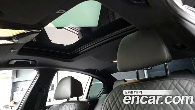 BMW 5-Series 530i xDrive M Sport Package